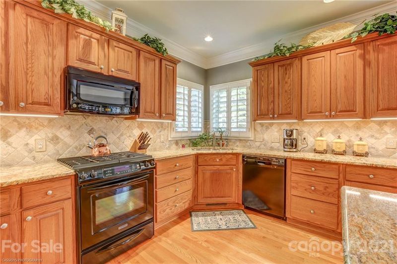 3024 Patrick Place Cir, Clover, SC 29710