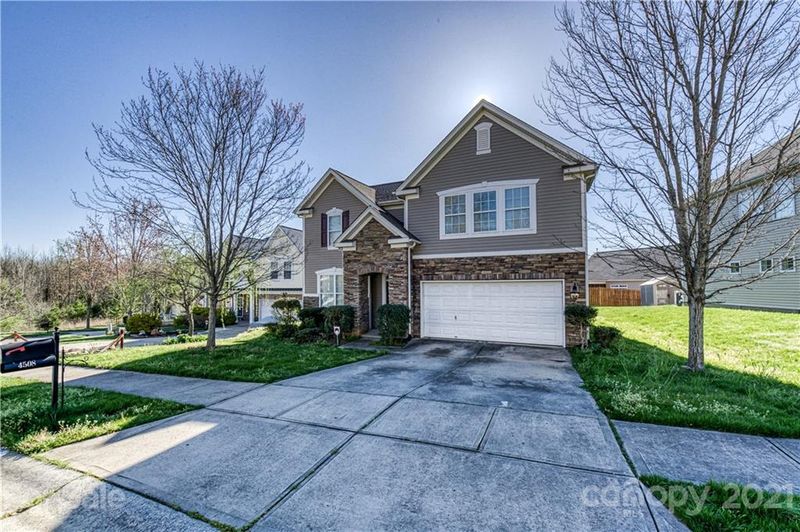 4508 Lawrence Daniel Dr, Matthews, NC 28104