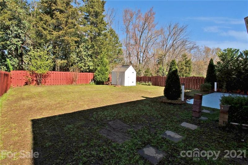 11712 Ragan Elizabeth Ct, Charlotte, NC 28278
