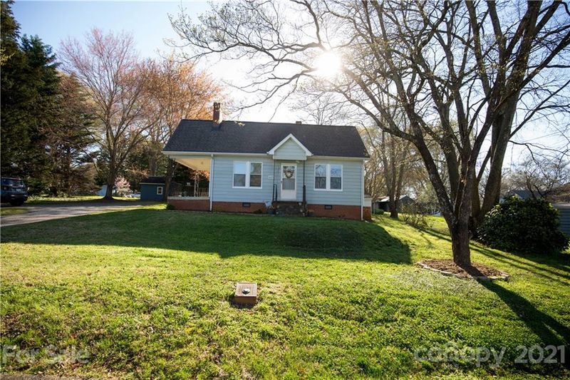 615 N Frye Ave, Newton, NC 28658