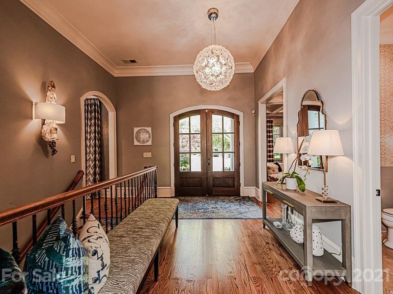 2826 Briarcliff Pl, Charlotte, NC 28207