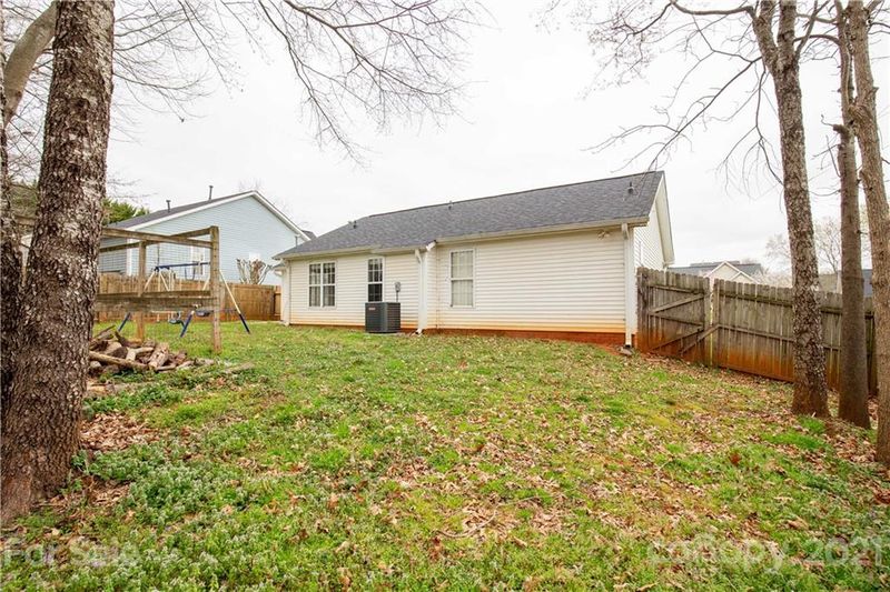 209 Arbor Ridge Ct, Mount Holly, NC 28120
