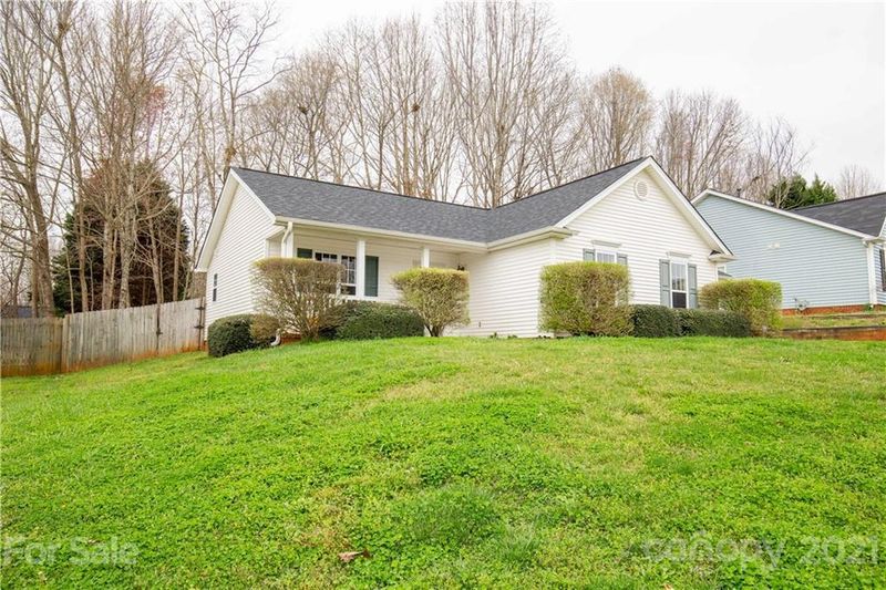 209 Arbor Ridge Ct, Mount Holly, NC 28120