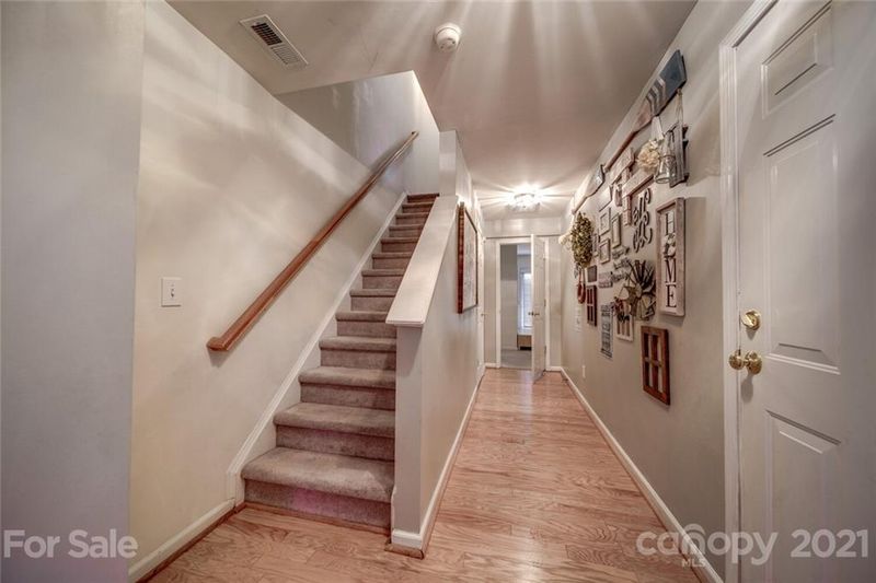209 Rock Ridge Ln, Mount Holly, NC 28120