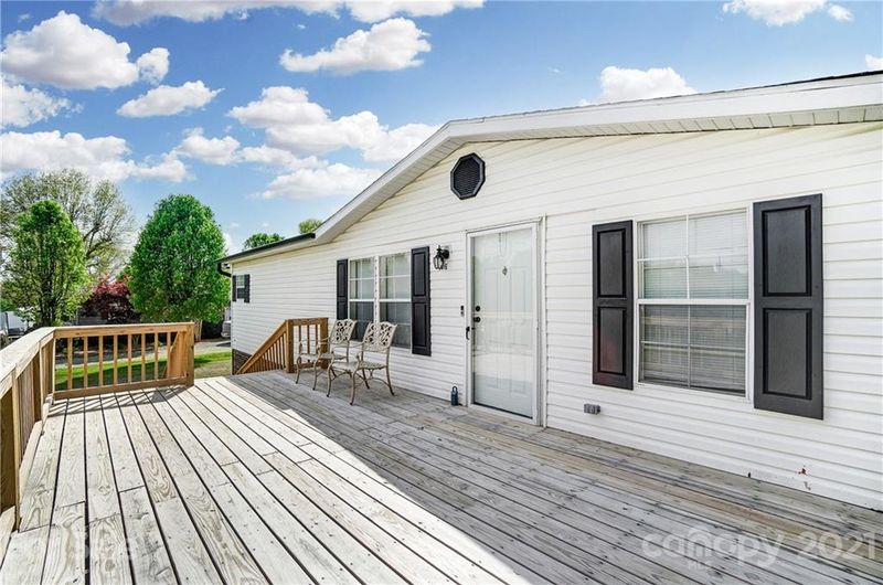 3716 Shadowcrest Dr SW, Concord, NC 28027