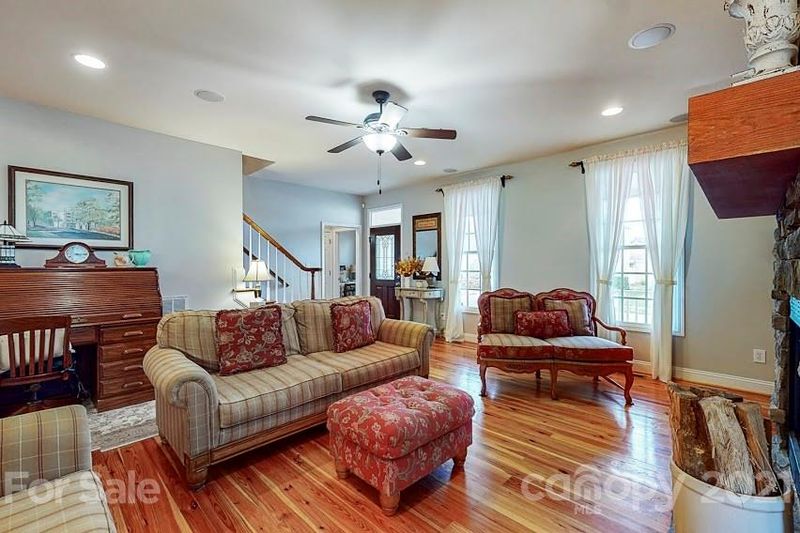 3209 Lock Erne Ave NW, Kannapolis, NC 28081