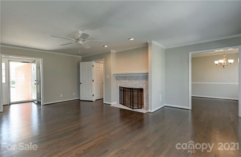 106 Knoll Ct, Belmont, NC 28012