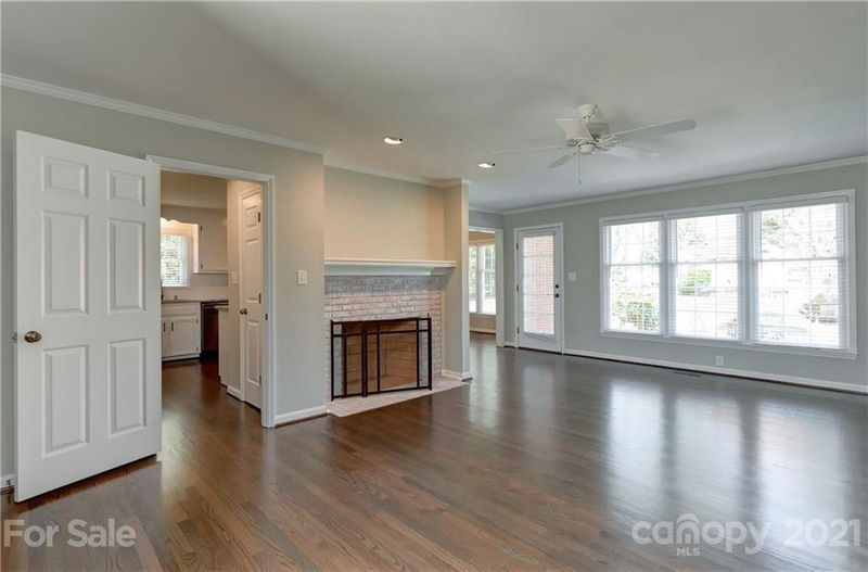 106 Knoll Ct, Belmont, NC 28012
