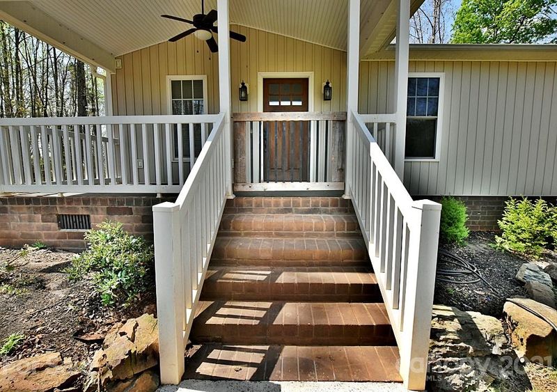 2087 Mission Rd, York, SC 29745
