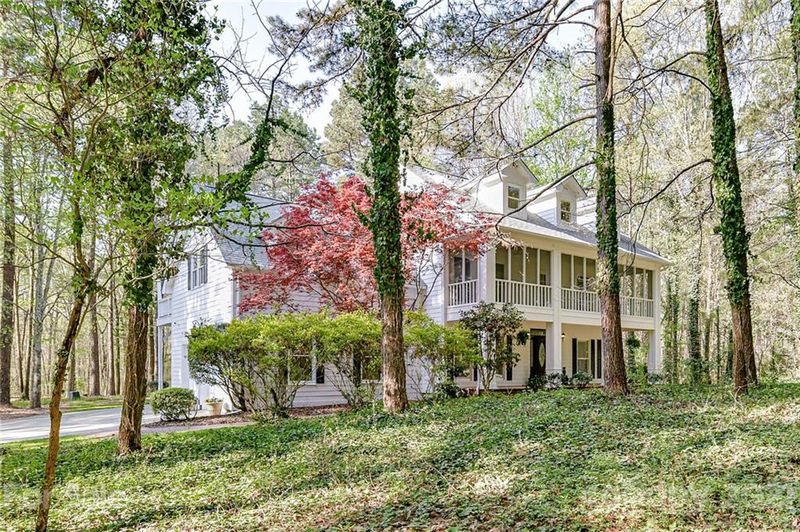 300 Riverton Rd, Matthews, NC 28104