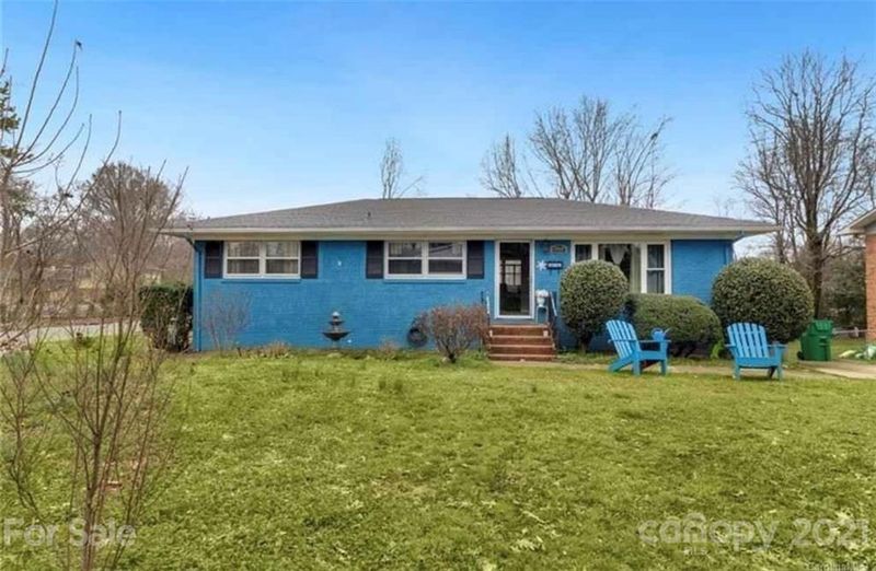 620 Derrydowne Dr, Charlotte, NC 28213