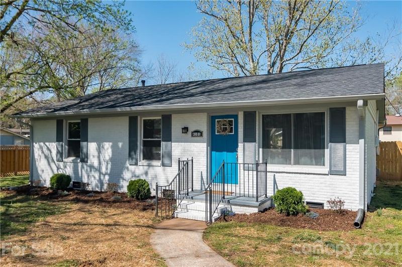 4101 Uppergate Ln, Charlotte, NC 28215