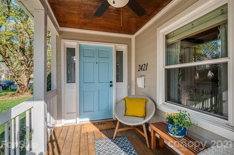 2421 Bay St, Charlotte, NC 28205