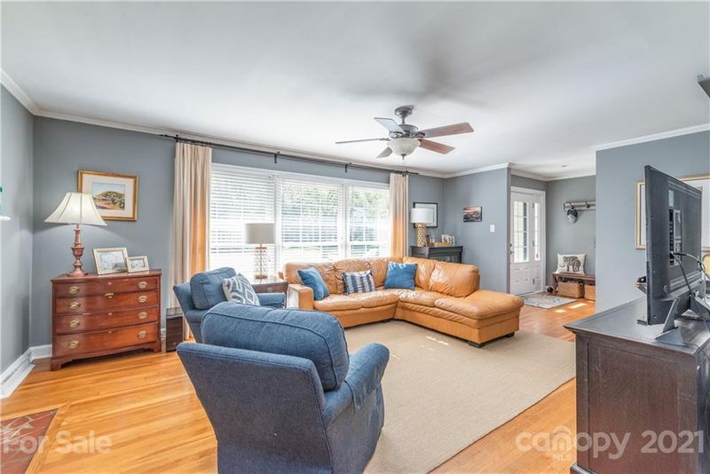 5008 Prentice Pl, Charlotte, NC 28210
