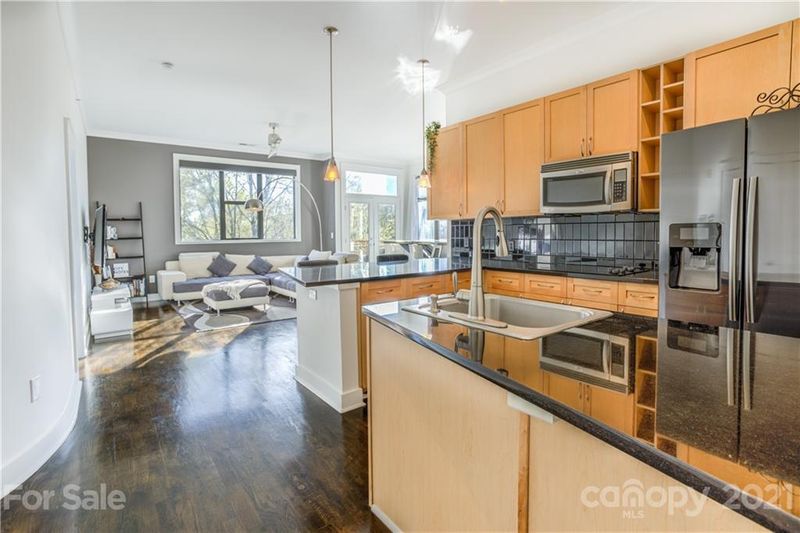 742 N Davidson St, Charlotte, NC 28202