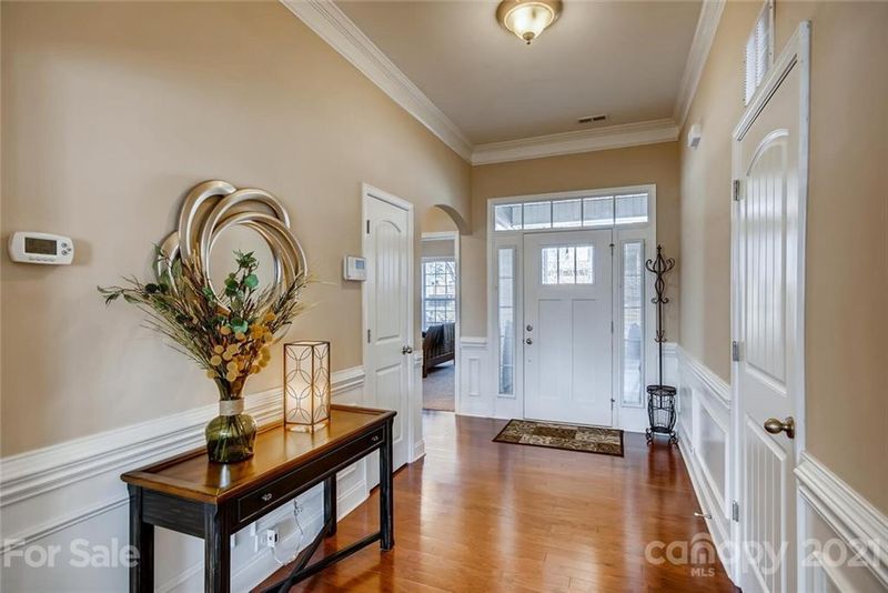 5814 Mitchell Grant Way, Charlotte, NC 28213