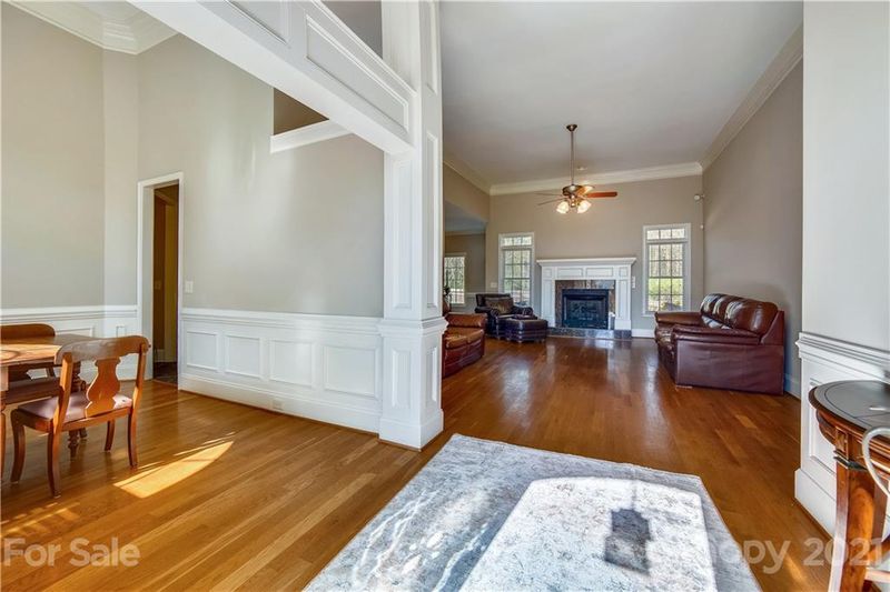 116 Daniel Efird Dr, Mount Holly, NC 28120