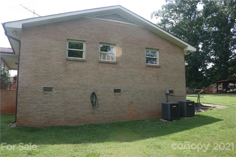 7503 Matthews Mint Hill Rd, Mint Hill, NC 28227