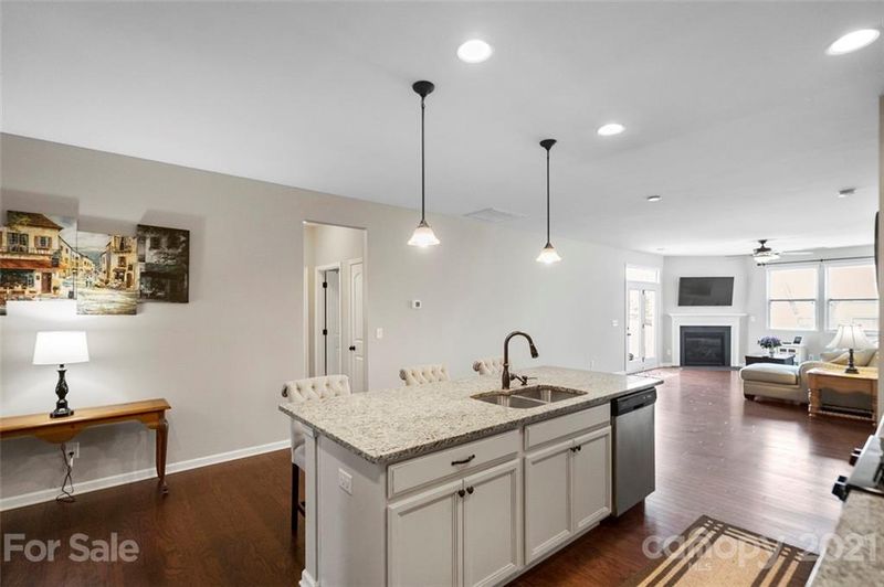 1546 Arcadia Bluff Dr, York, SC 29745