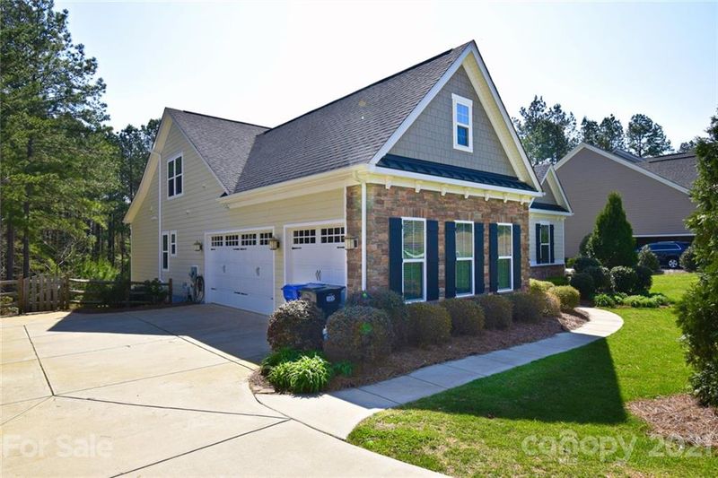 253 Ashmore Cir, Troutman, NC 28166