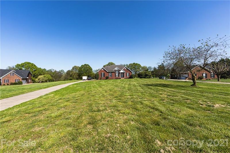5526 Cyrus Lee Ln, Monroe, NC 28110