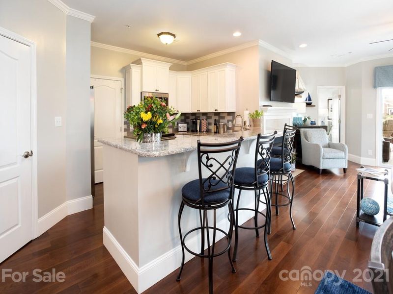 18519 Harborside Dr #16, Cornelius, NC 28031
