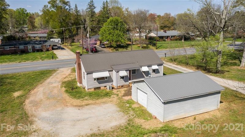 2605 2nd Ave NW, Hickory, NC 28601