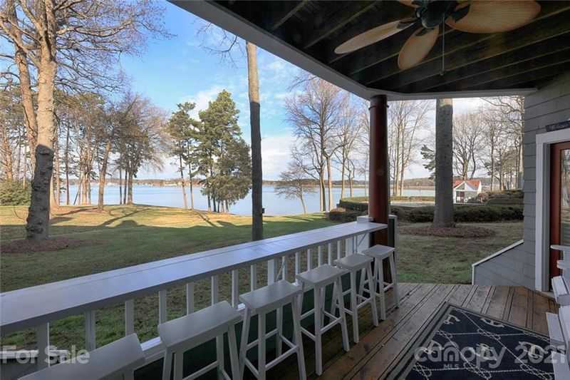 307 Northwest Dr, Davidson, NC 28036