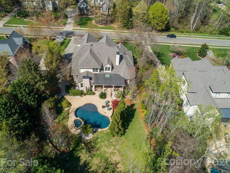 2126 Climbing Rose Ln, Matthews, NC 28104
