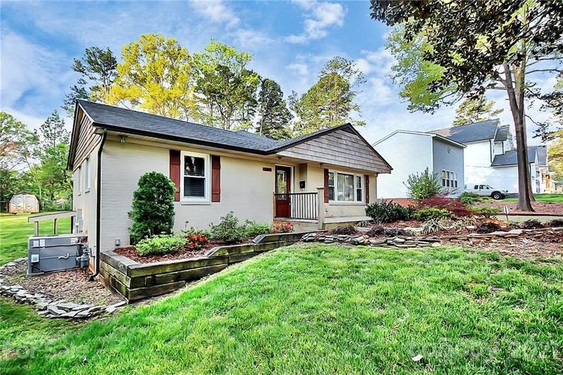 2640 Palm Ave, Charlotte, NC 28205