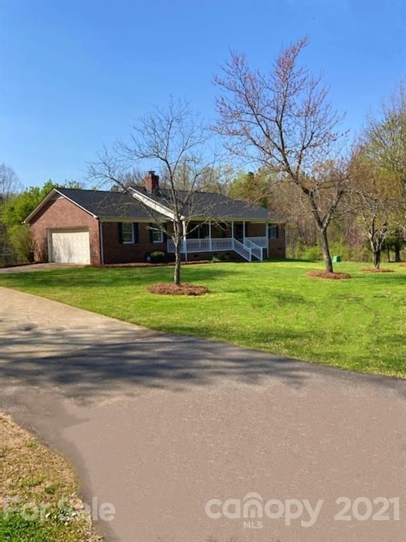 1091 S Beersheba Rd, Clover, SC 29710