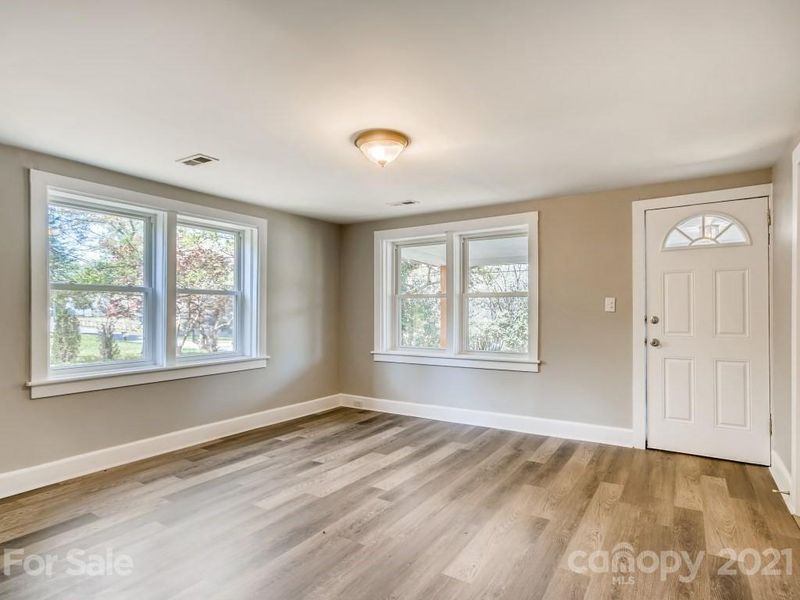 218 Ferstl Ave, Belmont, NC 28012