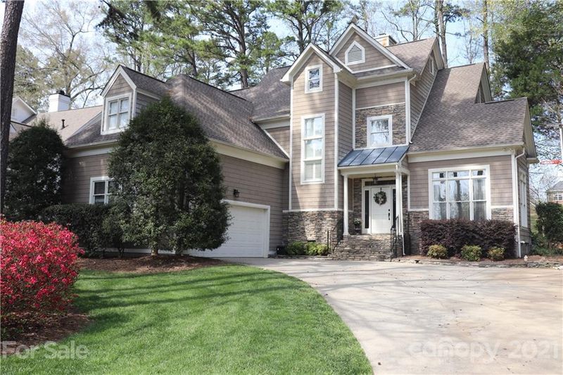 18630 Greyton Ln, Davidson, NC 28036