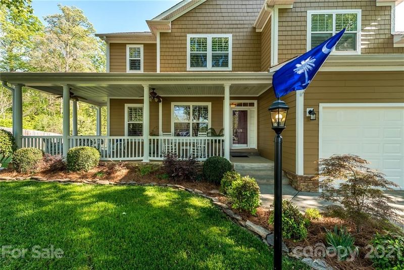 520 Walden Park Dr, Fort Mill, SC 29715