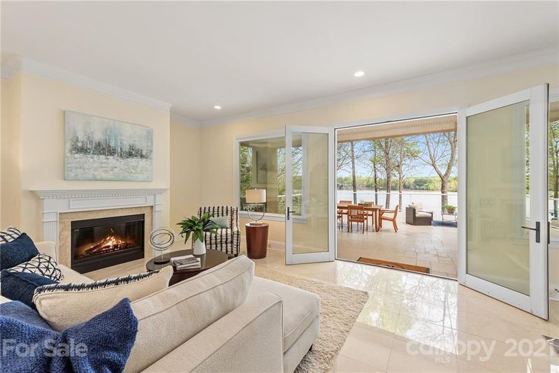 5213 Woodland Bay Dr, Belmont, NC 28012