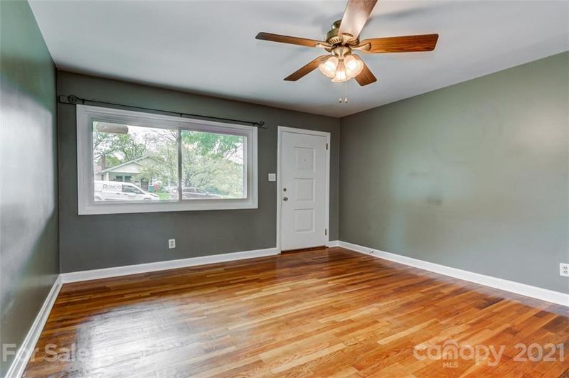 517 E Ohio Ave, Bessemer City, NC 28016