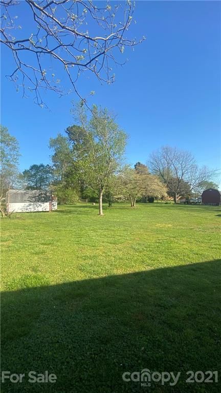 102 Rachel St, Mount Holly, NC 28120