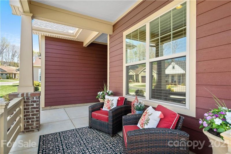 701 Tallulah Falls Dr, Denver, NC 28037