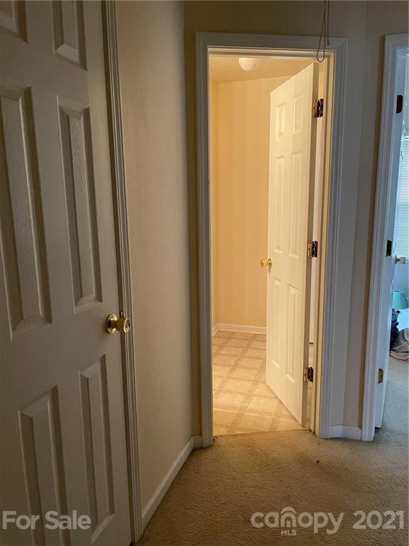 1976 Flushing Ct, Charlotte, NC 28215