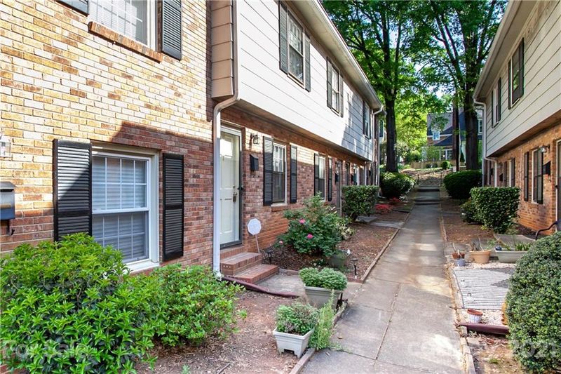 2332 Kenmore Ave #B, Charlotte, NC 28204