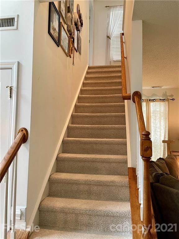 10742 Hellebore Rd, Charlotte, NC 28213