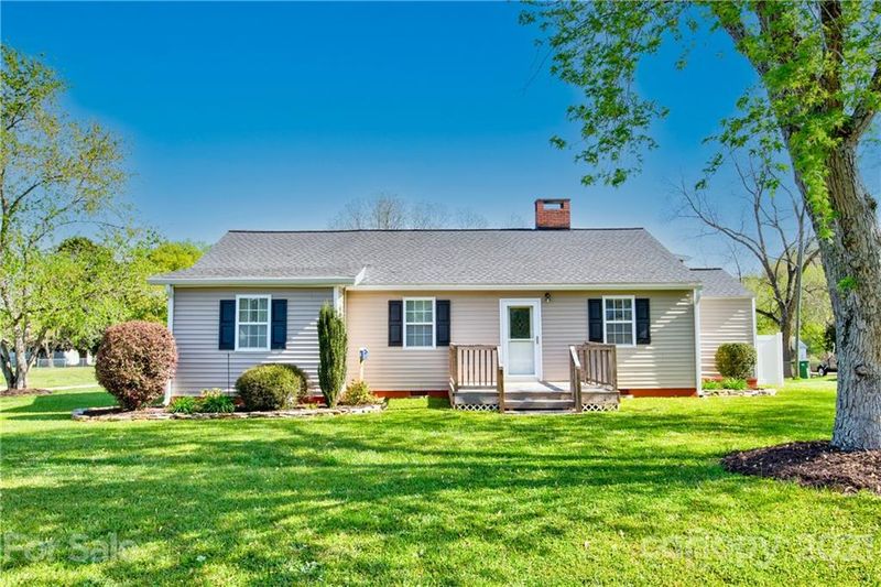 1039 Grace Ave, Lancaster, SC 29720