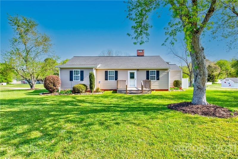 1039 Grace Ave, Lancaster, SC 29720