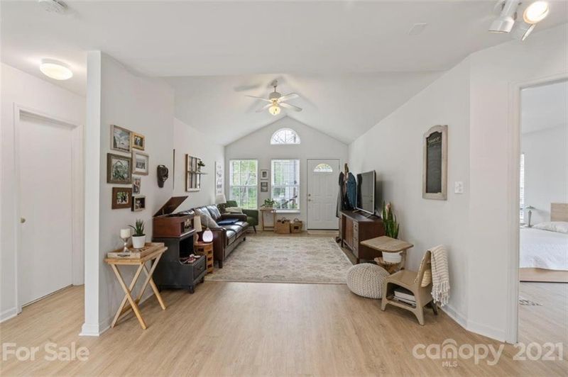 416 Alpha St, Charlotte, NC 28205