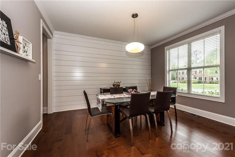 7223 Sheffingdell Dr, Charlotte, NC 28226