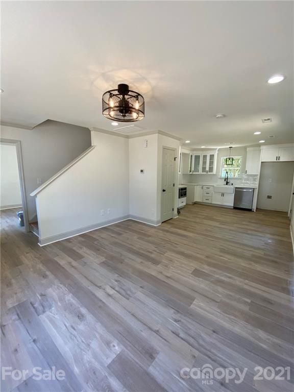 1002 Pryor St, Charlotte, NC 28208