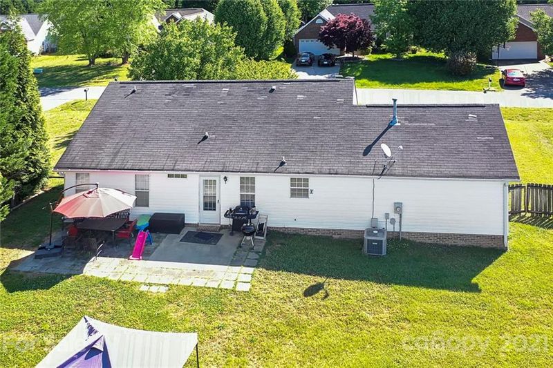 616 Pepper Ann Ln, Matthews, NC 28104