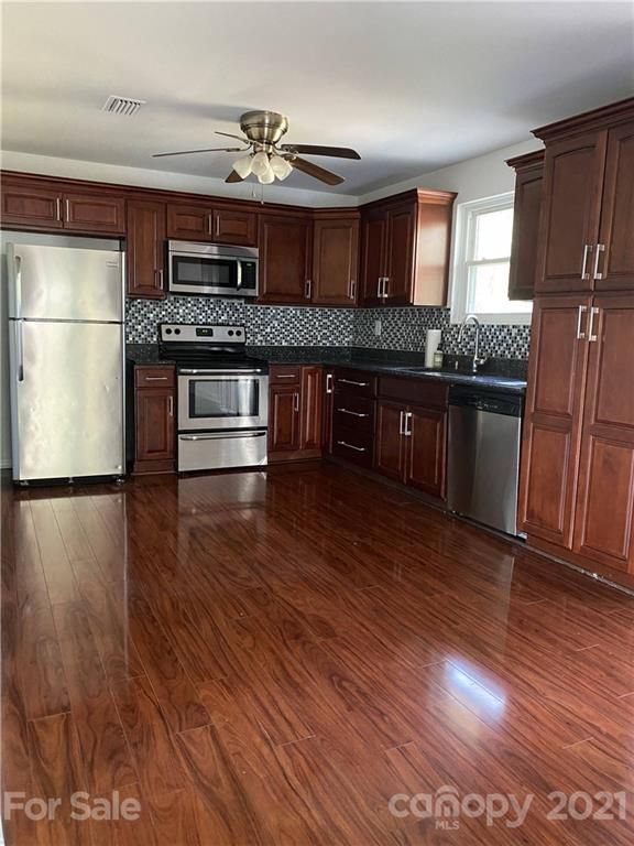 8820 Potomac Blvd, Charlotte, NC 28216