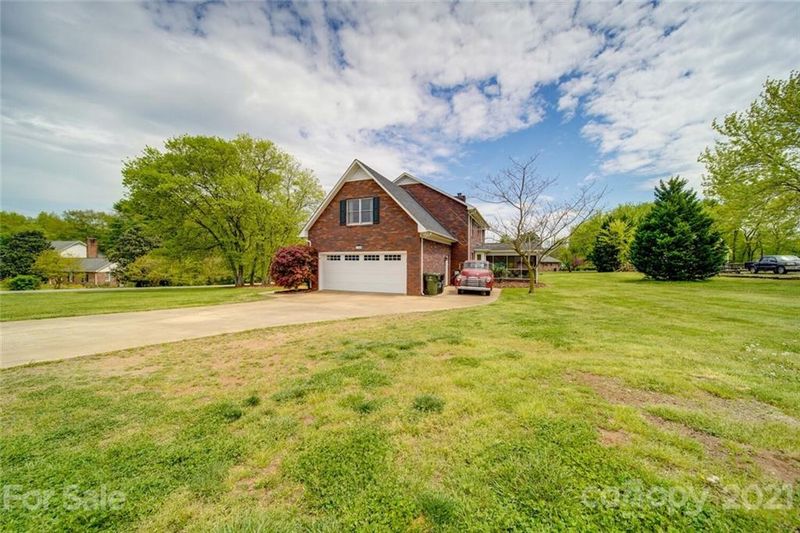 3900 Amarillo Dr SW, Concord, NC 28027