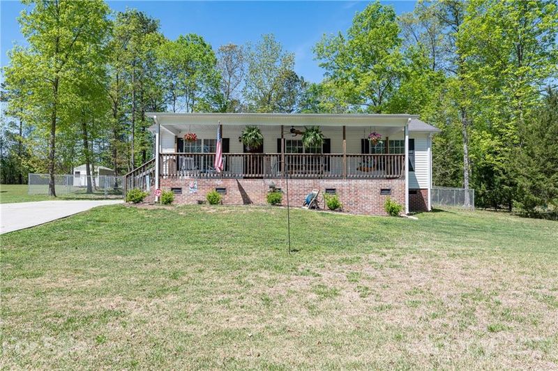 2414 Morningside Dr, Lancaster, SC 29720